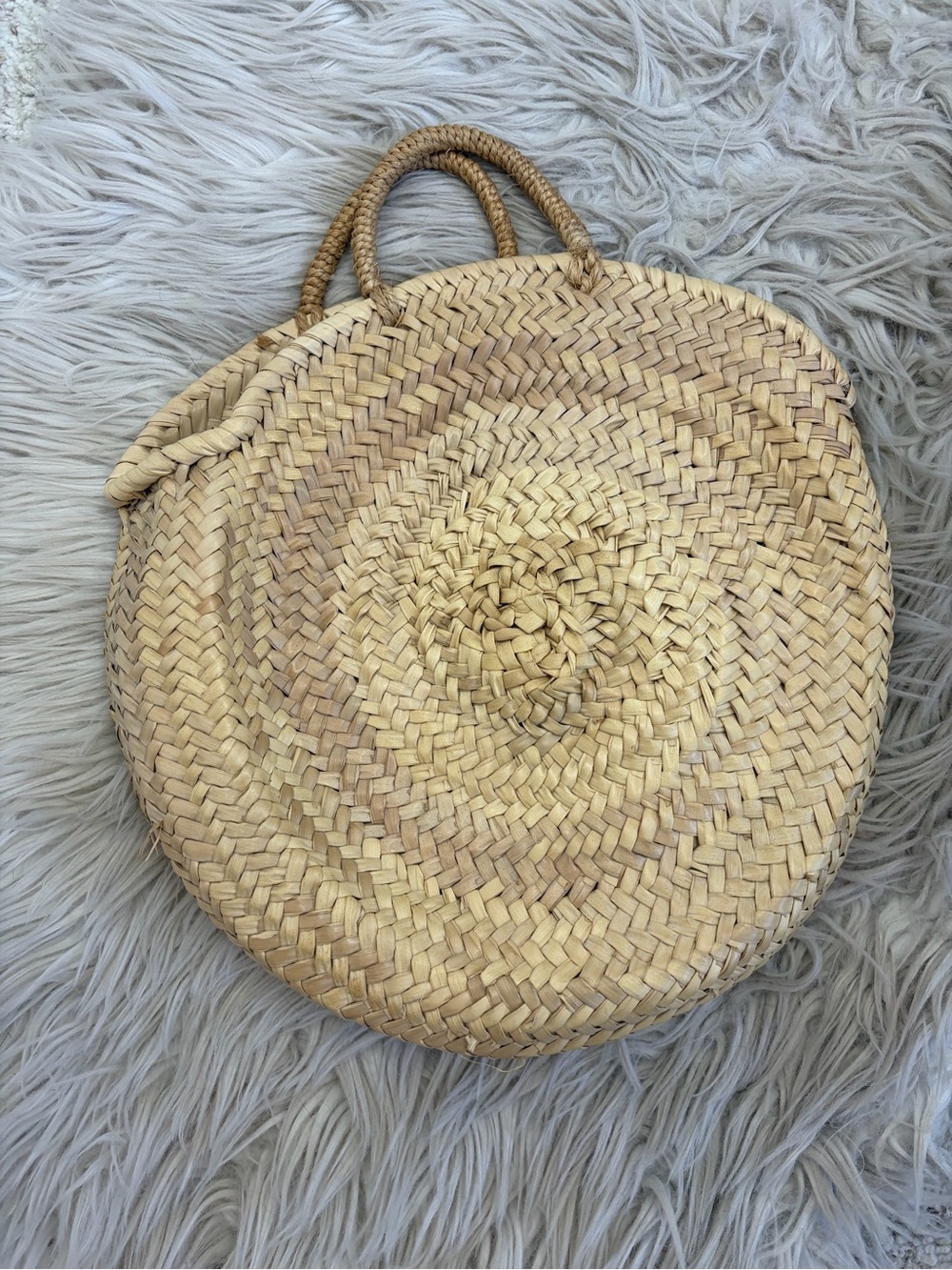 Woven Finds Straw Round Handbag Tote